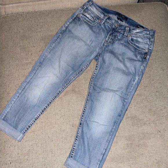 Silver Jeans Denim - Silver Jeans Aiko Mid Capri Super Stretch - size 29.     X